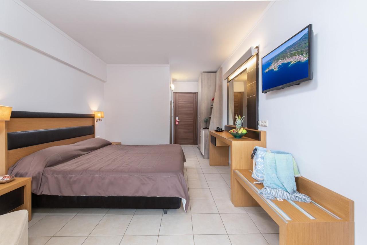 Lagomandra Hotel And Spa Exterior photo