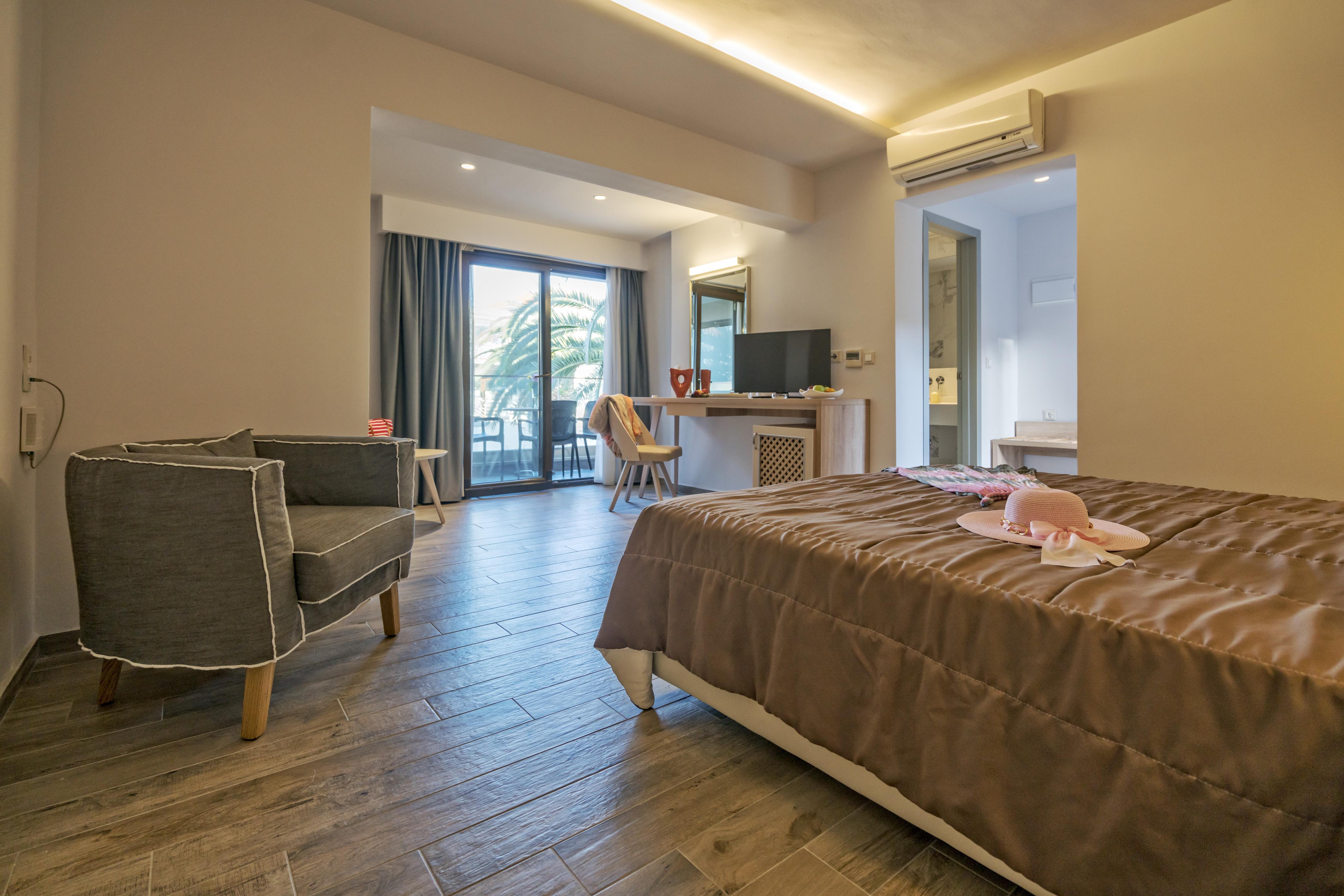 Lagomandra Hotel And Spa Exterior photo