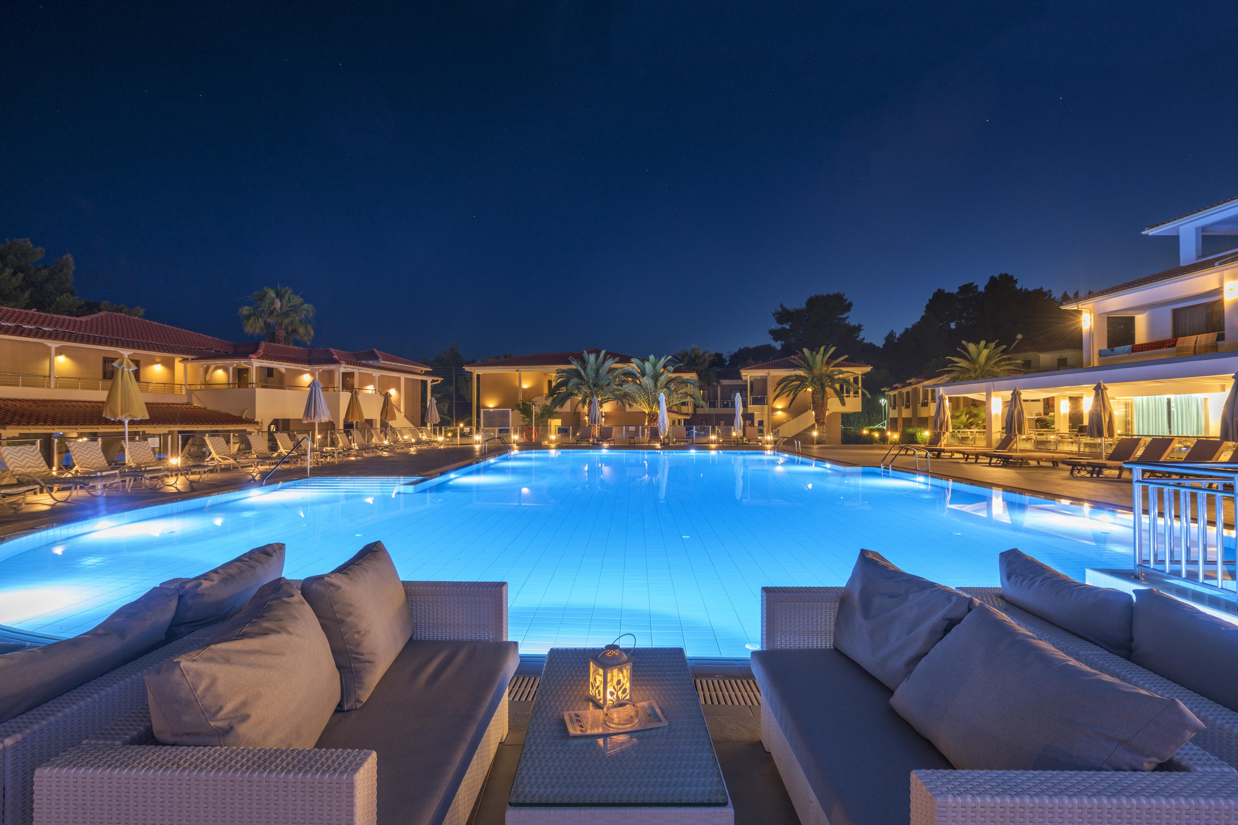 Lagomandra Hotel And Spa Exterior photo