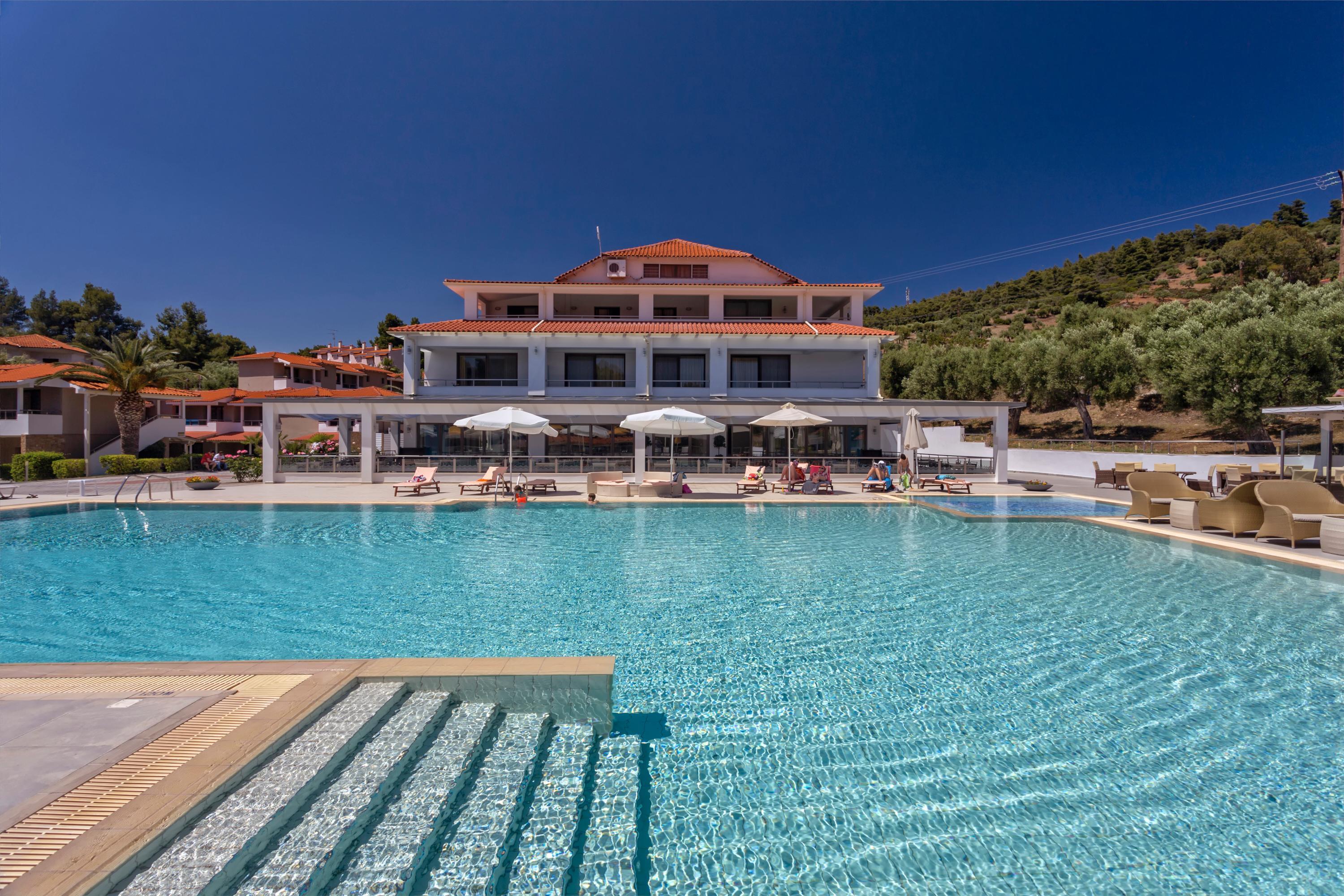 Lagomandra Hotel And Spa Exterior photo